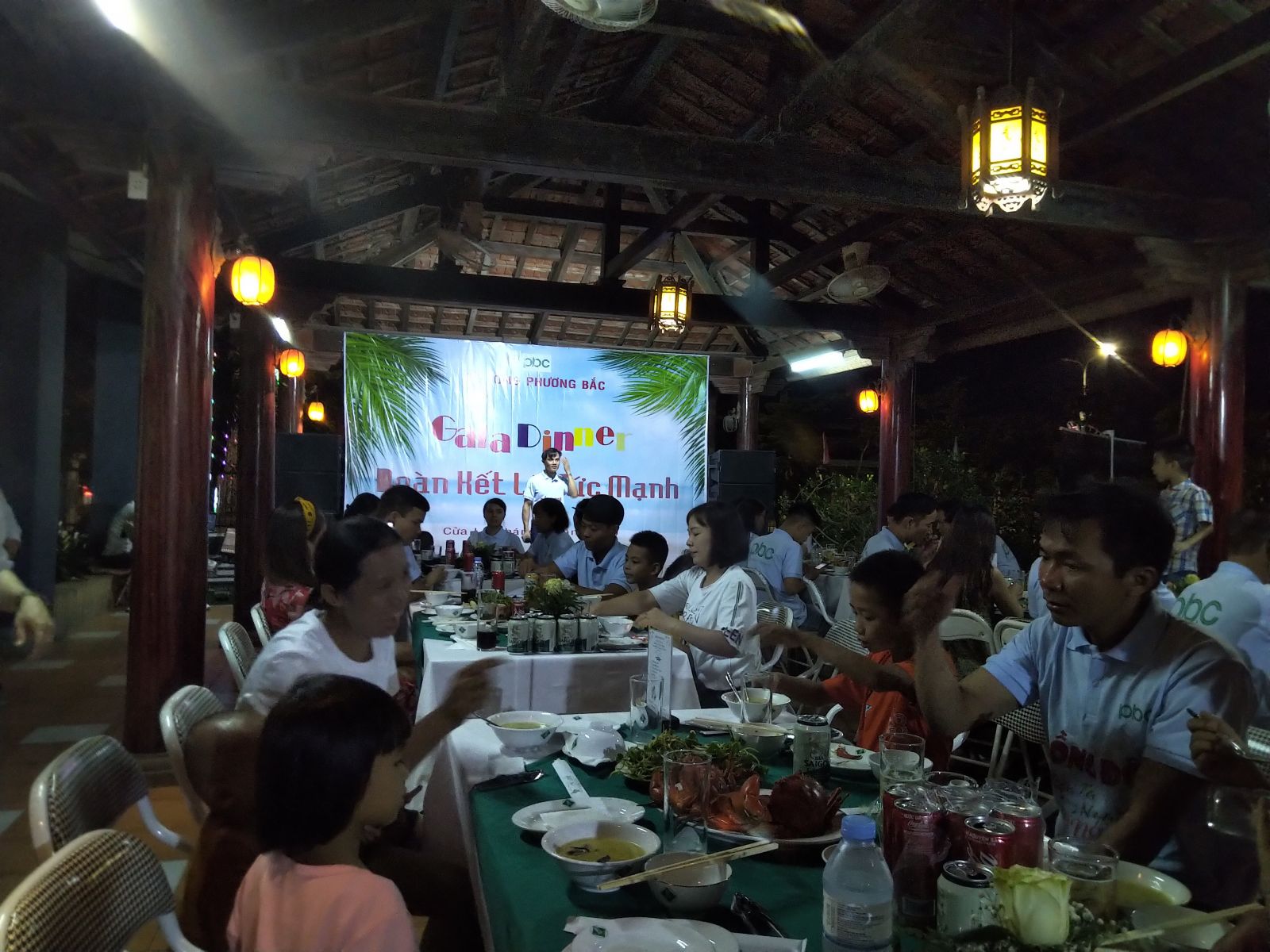tiệc