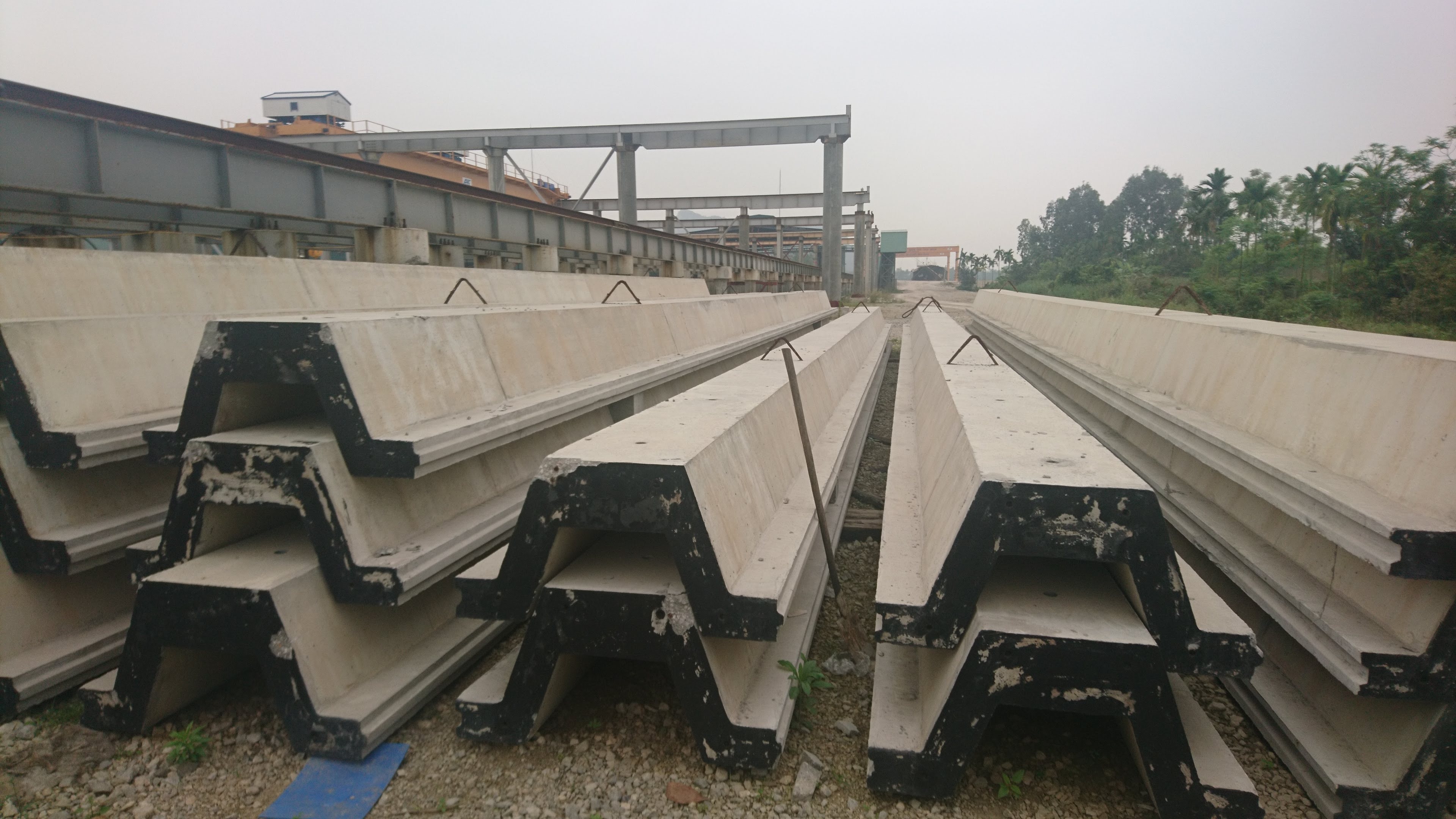 Cọc ván cừ bê tông cốt thép dự ứng lực